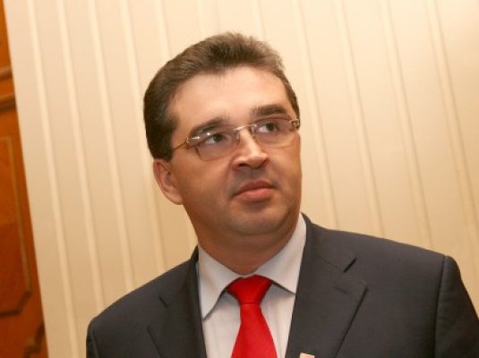 Expertele din dosarul lui Oprișan, arestate preventiv